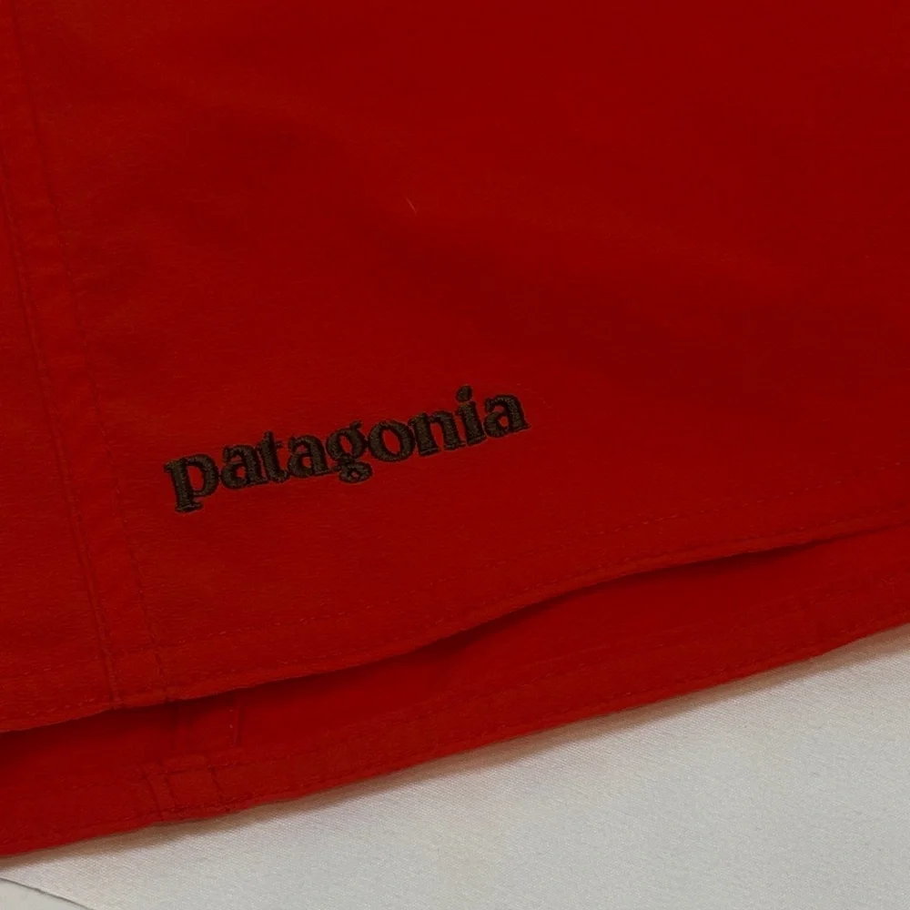 Patagonia Men’s Red Swim Trunks – Board Shorts Size 32